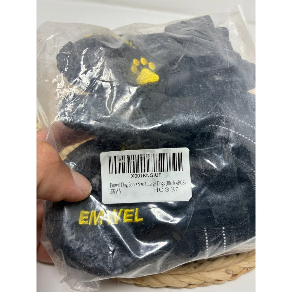 Emwel Dog Boots Size 7 Large Dogs Black Yellow‎ Paw Protection 4 Pack HO337